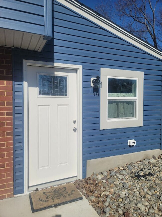 Building Photo - 2128A Ferguson Drive
