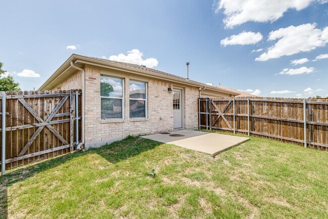 Foto del edificio - 7752 Highpoint Ridge