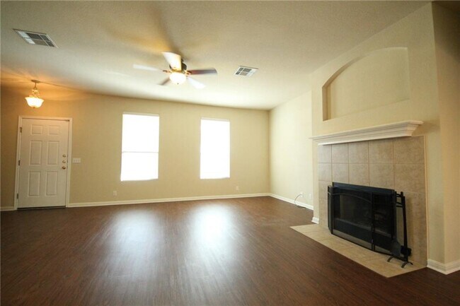 Foto del edificio - 9600 Magna Carta Loop