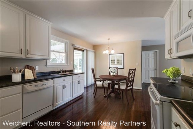 Building Photo - 3 br, 2 bath House - 111 Elissa Drive