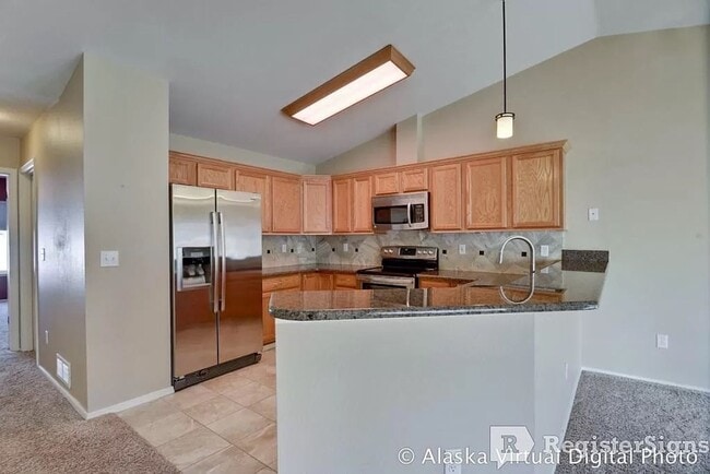 Building Photo - 2400sqft Eagle River Single Family Home w/...