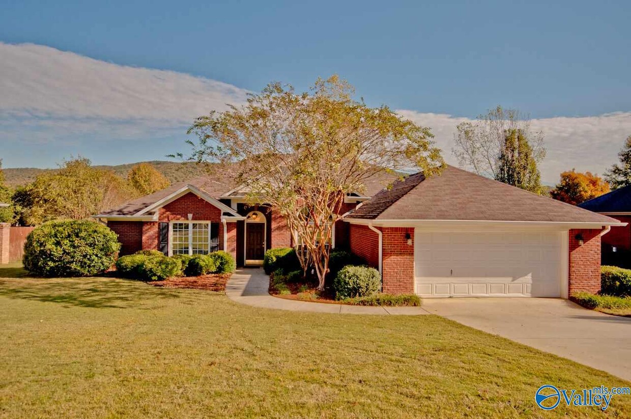 Foto principal - 2314 Little Cove Rd