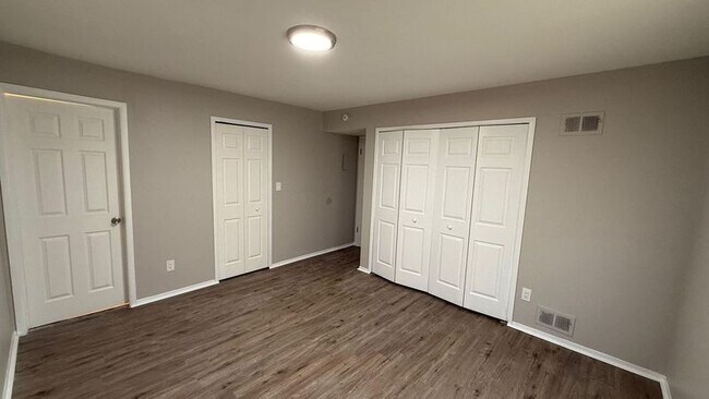 Foto del edificio - 24651 W McNichols Rd