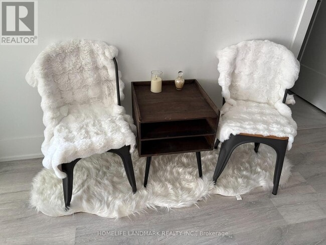 Photo du bâtiment - 480 Front St W