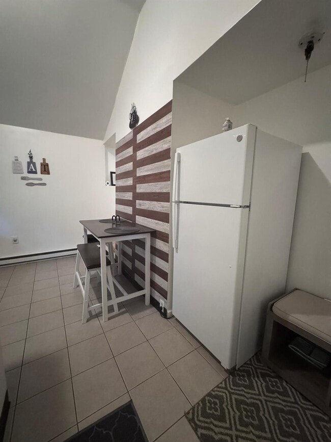 Building Photo - 2582 US-44