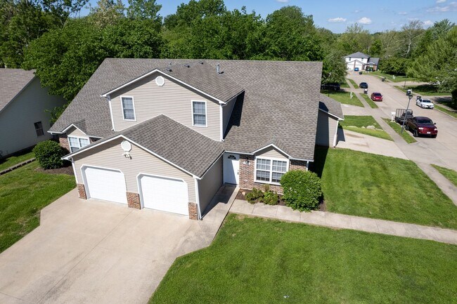 Foto del edificio - 5005-5007 Carrie Ridge Dr.