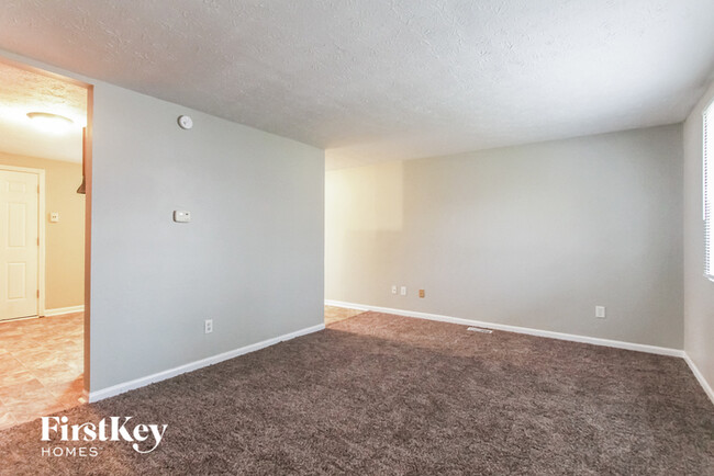 Building Photo - 5707 Hacienda Ct