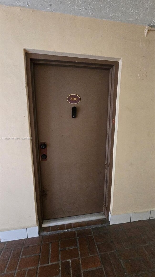 Building Photo - 9400 W Flagler St