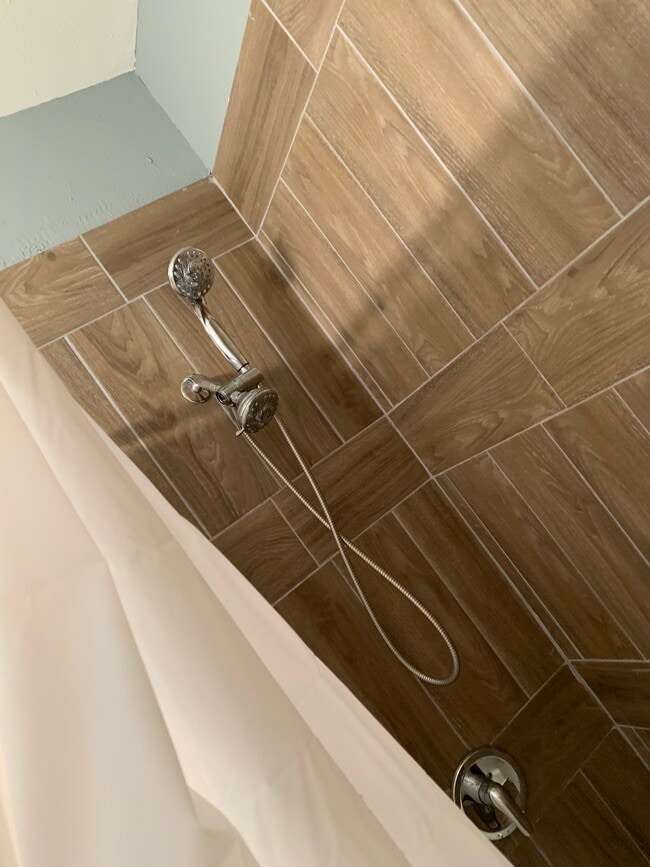 Building Photo - 3219 Fern St