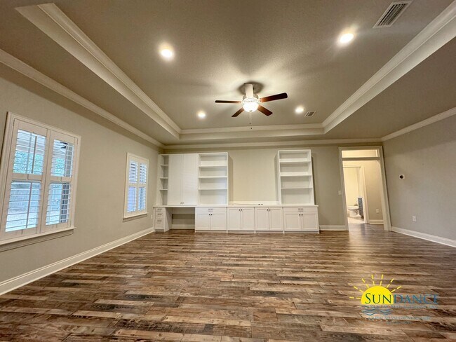 Foto del edificio - Exquisite 4 Bedroom Home in Navarre Near Beaches & Amenities!