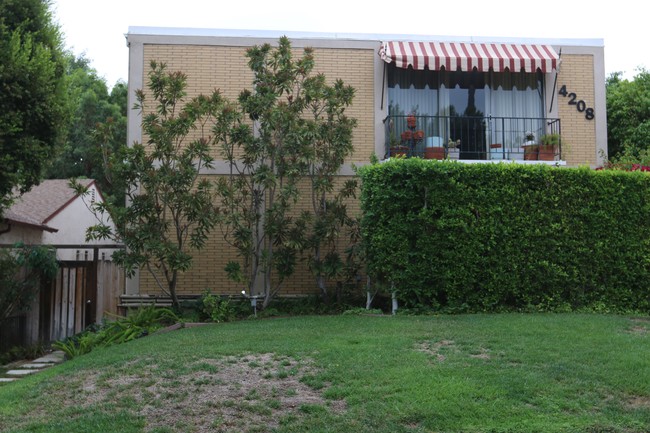 Foto del edificio - 4208 Vantage Ave