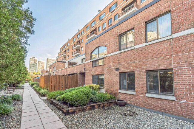 Foto del edificio - 200 Lombard St