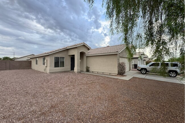 Foto del edificio - 3Bed/2Bath House at Northern Ave/87th Ave! Move-In Ready on 09/10/2026! – Corner Lot!