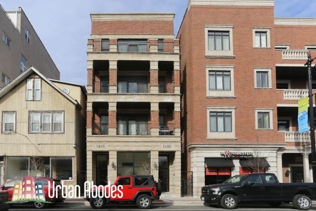 Building Photo - 1446 W Fullerton Ave