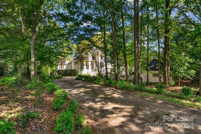Building Photo - 5321 Colony Rd