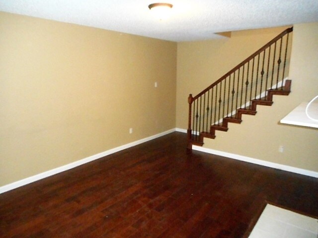 Building Photo - 1318 Creekview Drive