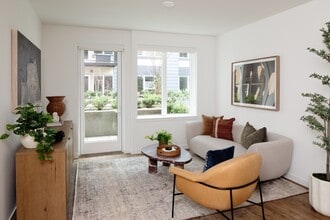 Building Photo - Alta Norra