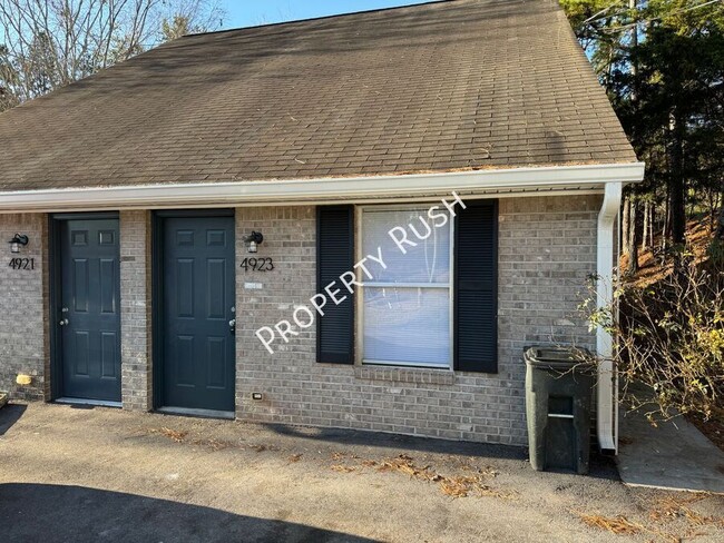 Building Photo - 4923 Charwood Trl. NW - Cozy 2 bed/1.5 bat...