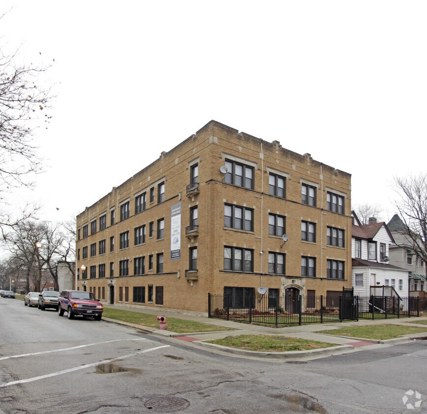 Primary Photo - 2446 E 74th Pl