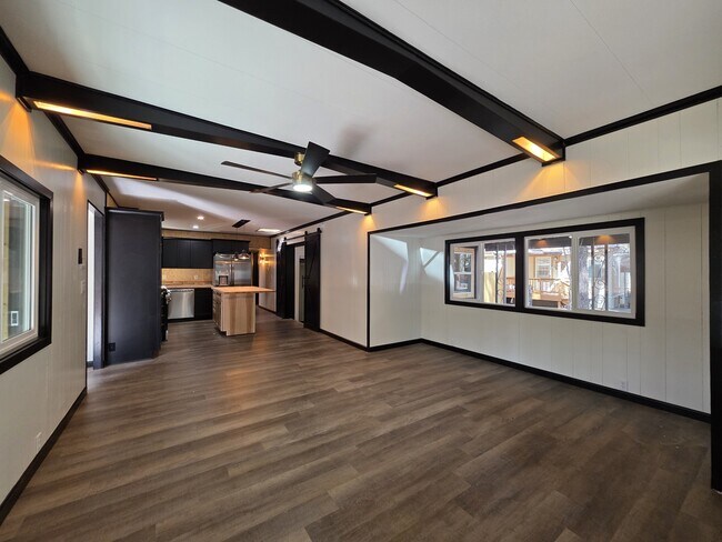 Foto del edificio - 4306 W Blue Ridge Loop