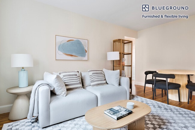 Building Photo - 266 Harvard St