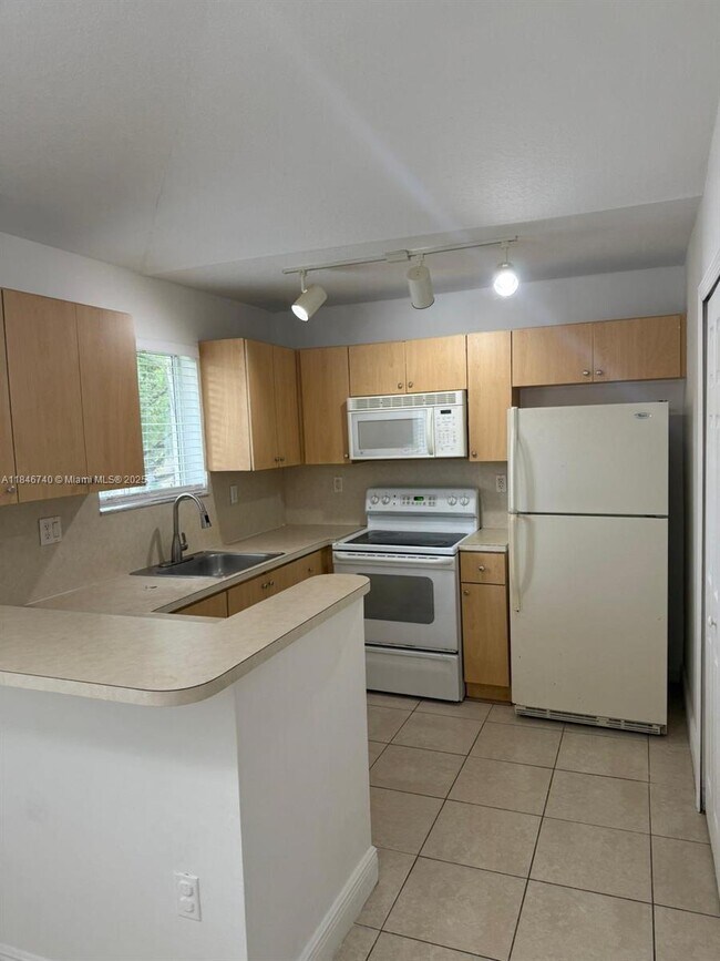 Foto del edificio - 1251 SE 29th St