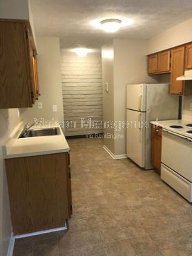 Foto del edificio - 17 Stenwick Dr