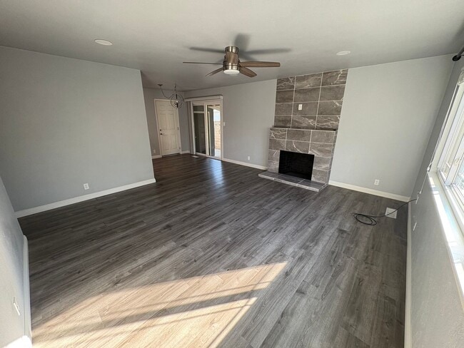 Foto del edificio - Updated Elk Grove Home on Large Lot