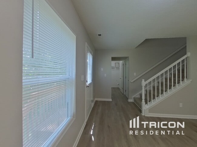Building Photo - 412 Bent Leaf Ct