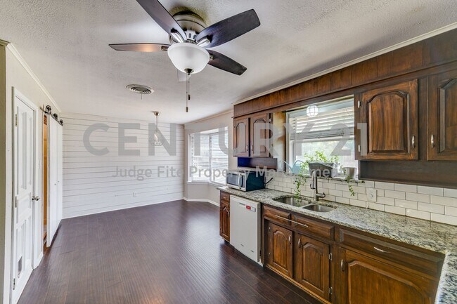 Building Photo - Well Maintained 3/2/2 in Fort Worth For Rent!