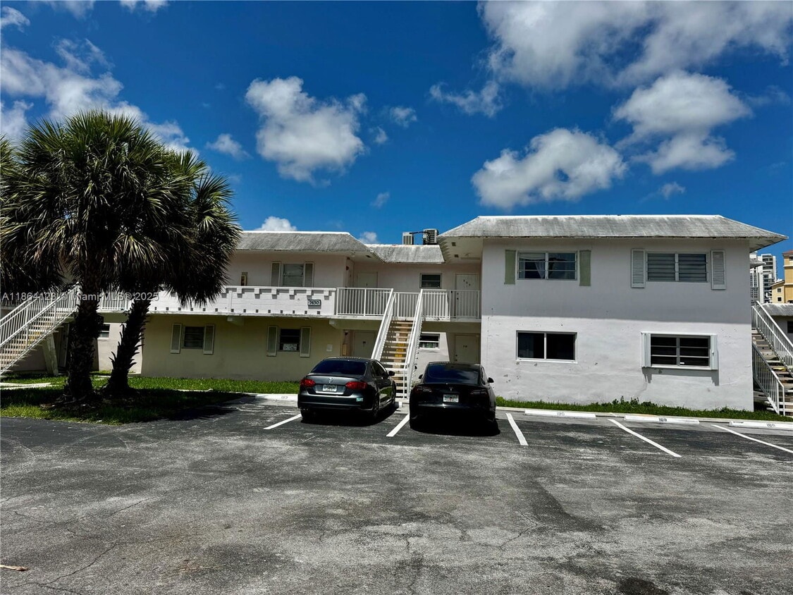 Photo - 7430 Southwest 82nd Street Apt #D105, Miami, FL 33143 - 1 BR 1 BA condo