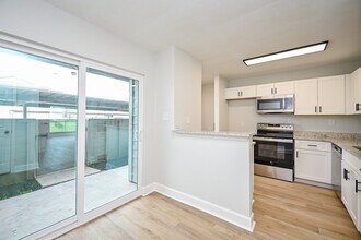 Building Photo - 260 El Dorado Blvd