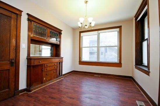 Foto del edificio - 730 W Oakdale Ave