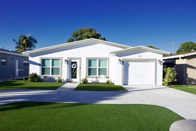 Building Photo - 517 NW 52nd St