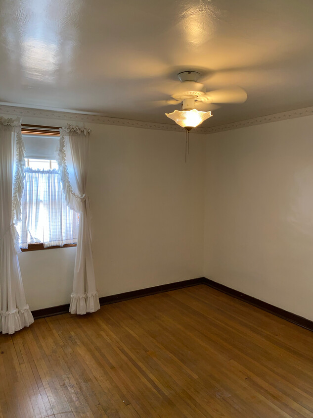 Primary Photo - 236 Highland Ave