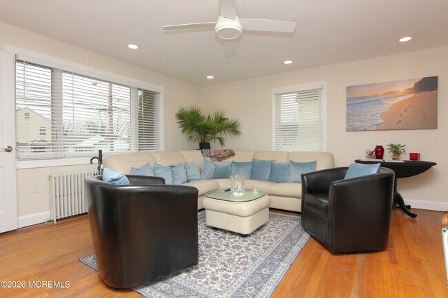 Foto del edificio - 240 7th Ave