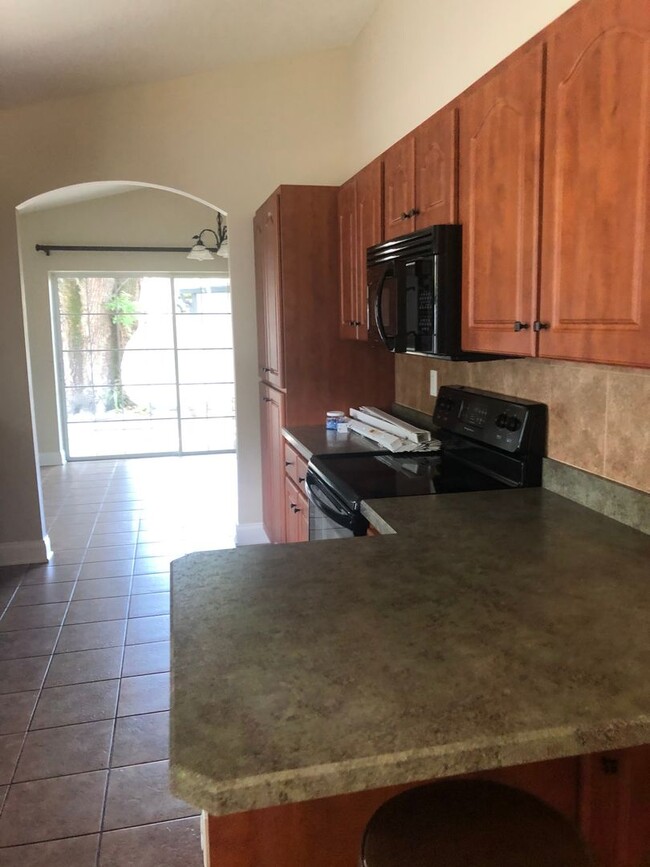 Foto del edificio - Don't miss this spacious 3/2 home in Leesburg