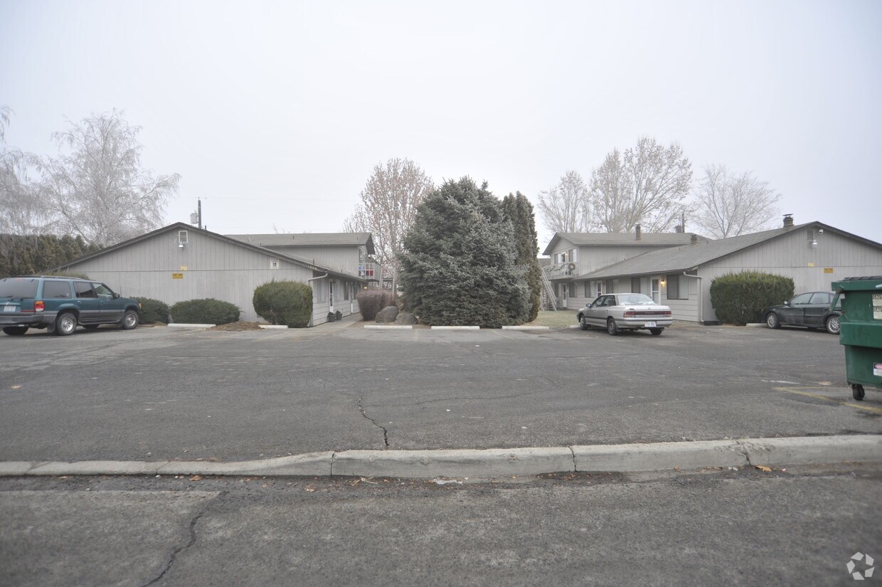 10051007 S 42nd Ave, Yakima, WA 98908 Apartments in Yakima, WA