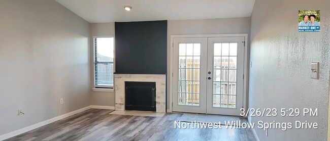 Building Photo - 6817 NW Willow Springs Dr