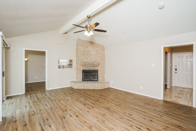 Building Photo - 12011 Pecan Meadow Dr