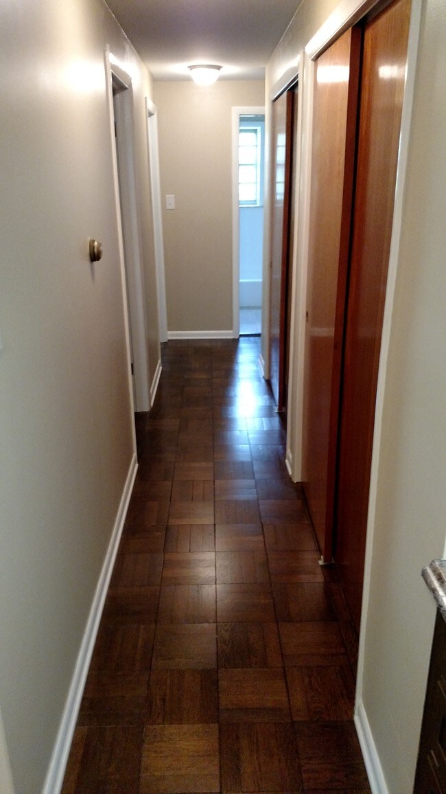 Foto del edificio - 5910 Carrollton Ave