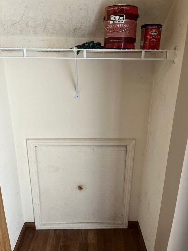 Foto del edificio - 180 Port Royal Cir