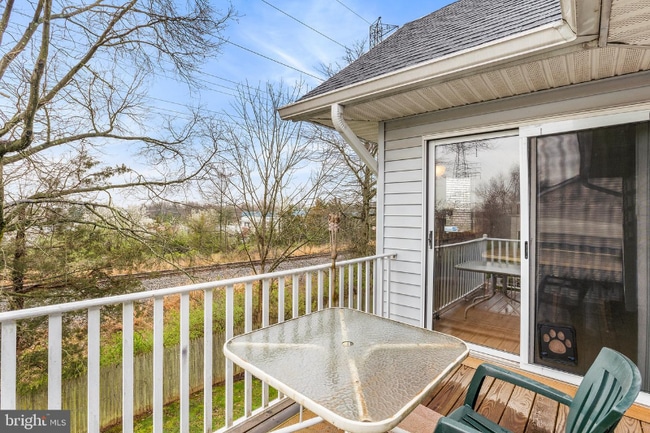 Building Photo - 305 Ventnor Ct