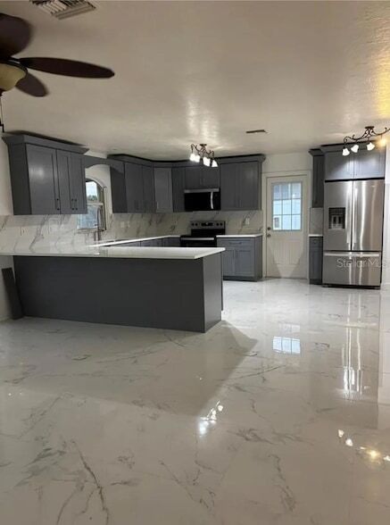 Foto del edificio - 6820 26th St W