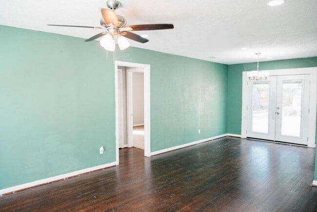 Building Photo - 2032 Vince St