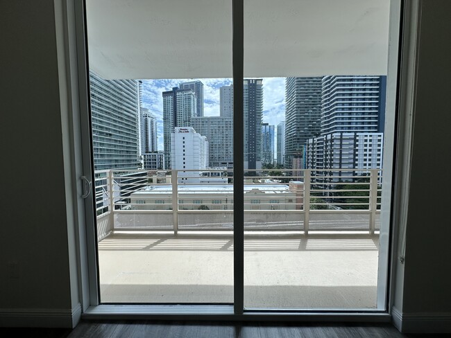 Foto del edificio - 1110 Brickell Ave