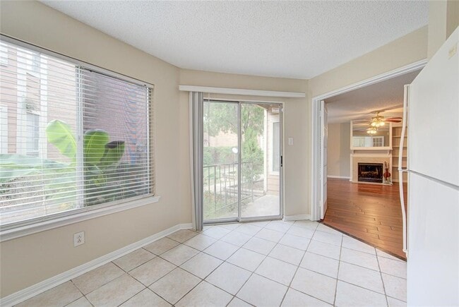 Foto del edificio - 12200 Overbrook Ln