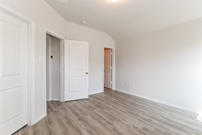 Building Photo - 13856 Forest Springs Ln