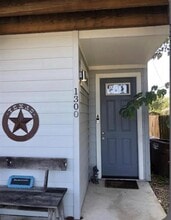 Building Photo - 1300 Hausman Dr