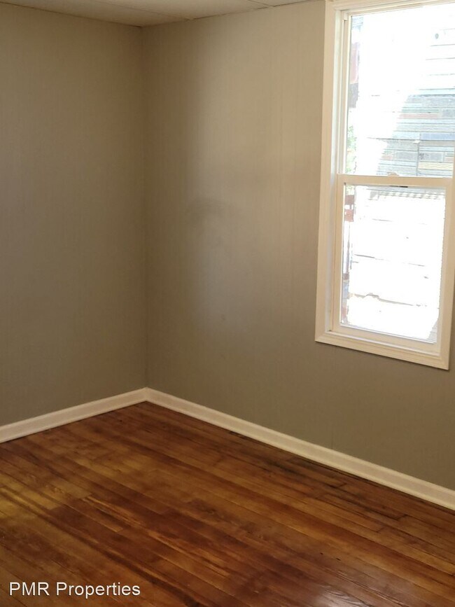 Building Photo - 2 br, 1 bath House - 5931 King Hill Avenue